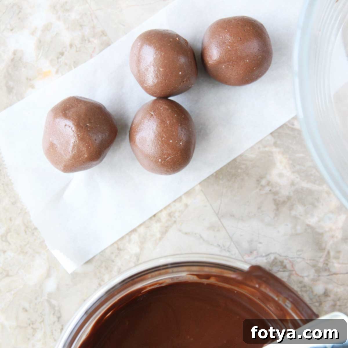 Εύκολες Μπάλες Πρωτεΐνης Nutella με 4 Υλικά 4 Πλάστε τις πρωτεϊνικές μπουκίτσες Nutella