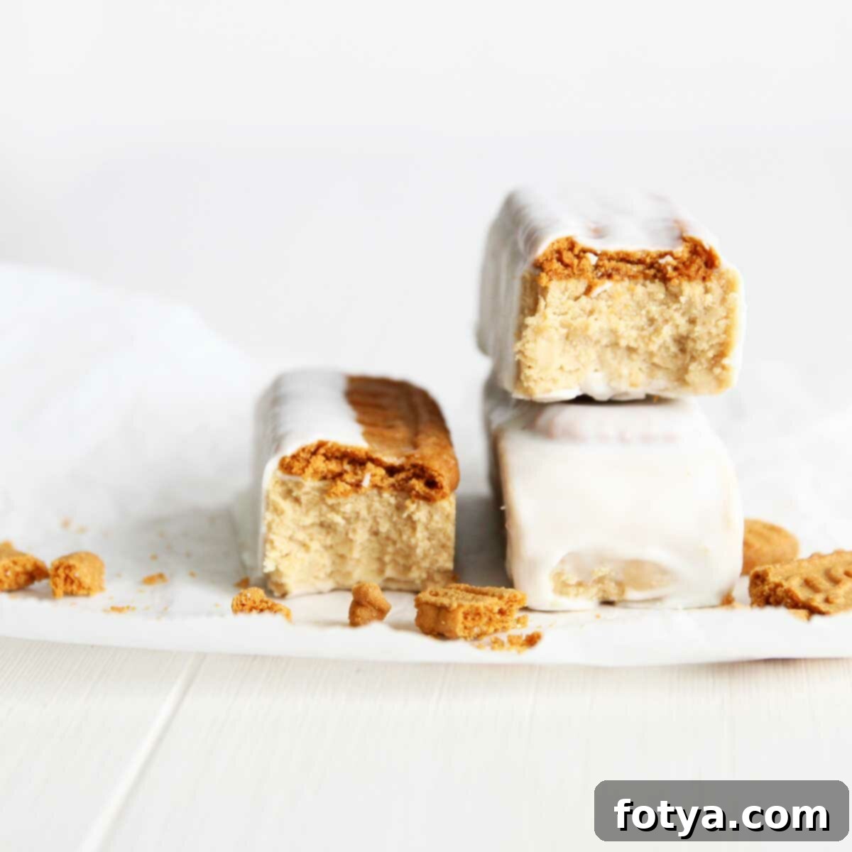 Σπιτικές Μπάρες Πρωτεΐνης Biscoff με Βούτυρο Μπισκότου, Πανεύκολες και Χωρίς Ψήσιμο 2 Σπιτικές Μπάρες Πρωτεΐνης Biscoff Cookie Butter apv
