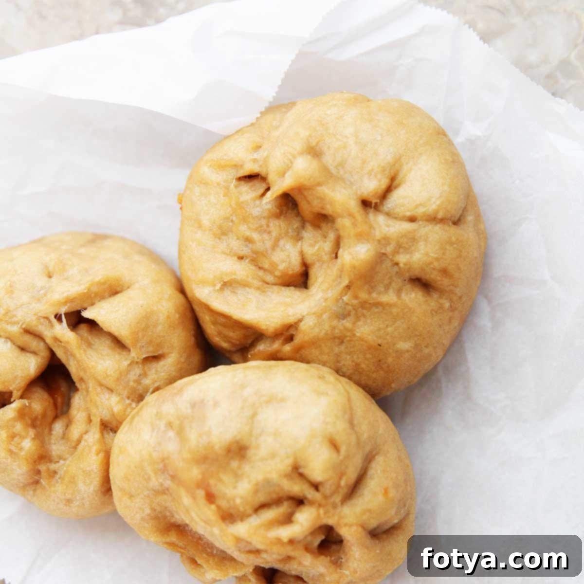 Συνταγή για 100% Ατμοψημένα Baozi Ολικής Άλεσης με Tangzhong 11 Σερβίρισμα των ψωμιών ατμού ολικής άλεσης