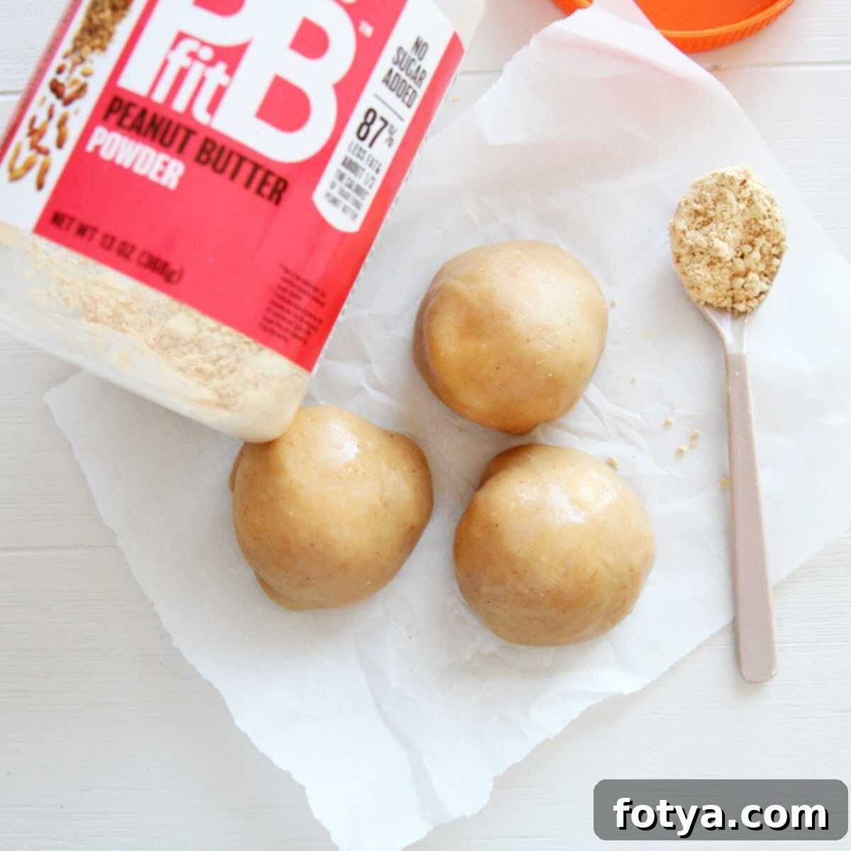 Μότσι PB Fit χαμηλών θερμίδων με σκόνη φυστικοβούτυρου 2 Μότσι PB Fit με χαμηλές θερμίδες από σκόνη φυστικοβούτυρου