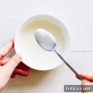 Εύκολο Γλάσο Ελληνικού Γιαουρτιού με 2 Υλικά 2 Απλό Γλάσο με 2 Συστατικά από Ελληνικό Γιαούρτι