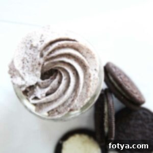 Εύκολη Σαντιγί Oreo για Κάθε Γλυκό 2 Εύκολη Συνταγή για Σαντιγί Oreo για Επικάλυψη Οποιουδήποτε Επιδόρπιου
