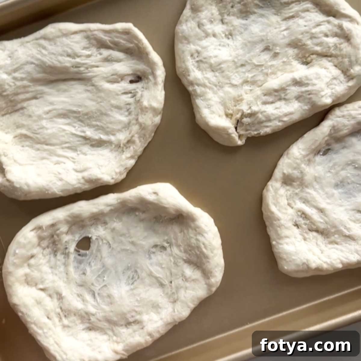 Πανεύκολη Πρωτεϊνούχα Πίτα Ναν με Cottage Cheese και 5 Μόνο Υλικά 10 Επίπεδα ψωμιά που φουσκώνουν πριν το μαγείρεμα