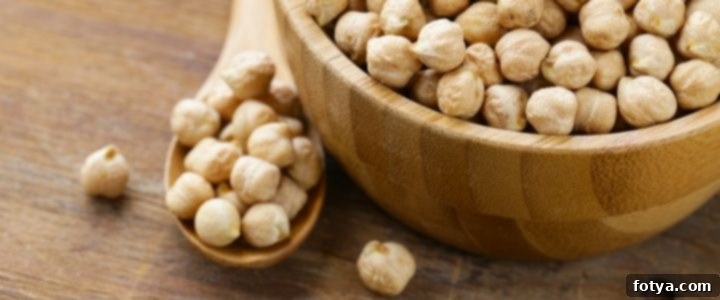 Υγιεινά Οφέλη των Φασολιών: 5 Είδη να Βάλετε στο Πιάτο σας Τώρα 2 Μια ποικιλία θρεπτικών οσπρίων και φασολιών σε τραπέζι