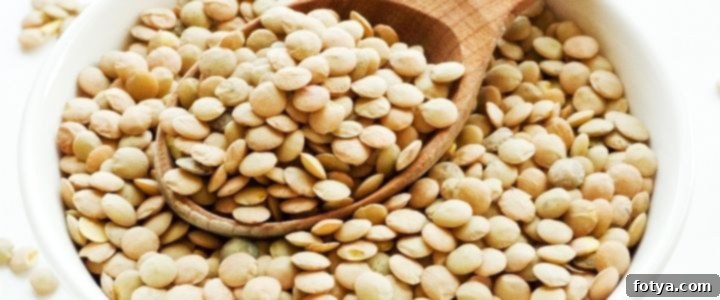 Υγιεινά Οφέλη των Φασολιών: 5 Είδη να Βάλετε στο Πιάτο σας Τώρα 3 Φρέσκα ρεβίθια σε ξύλινο μπολ
