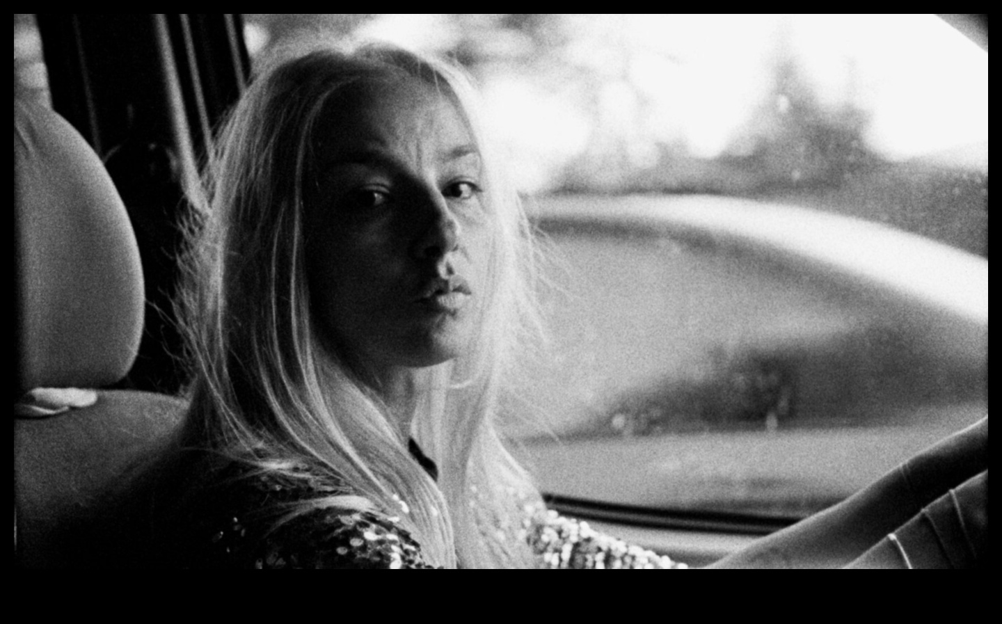 Πέρα από το status Quo πολυτελή αυτοκίνητα που προσφέρουν κάτι περισσότερο από ένα όμορφο πρόσωπο 2 Πέρα από το Status Quo: Τα μοναδικά χαρακτηριστικά των πολυτελών αυτοκινήτων