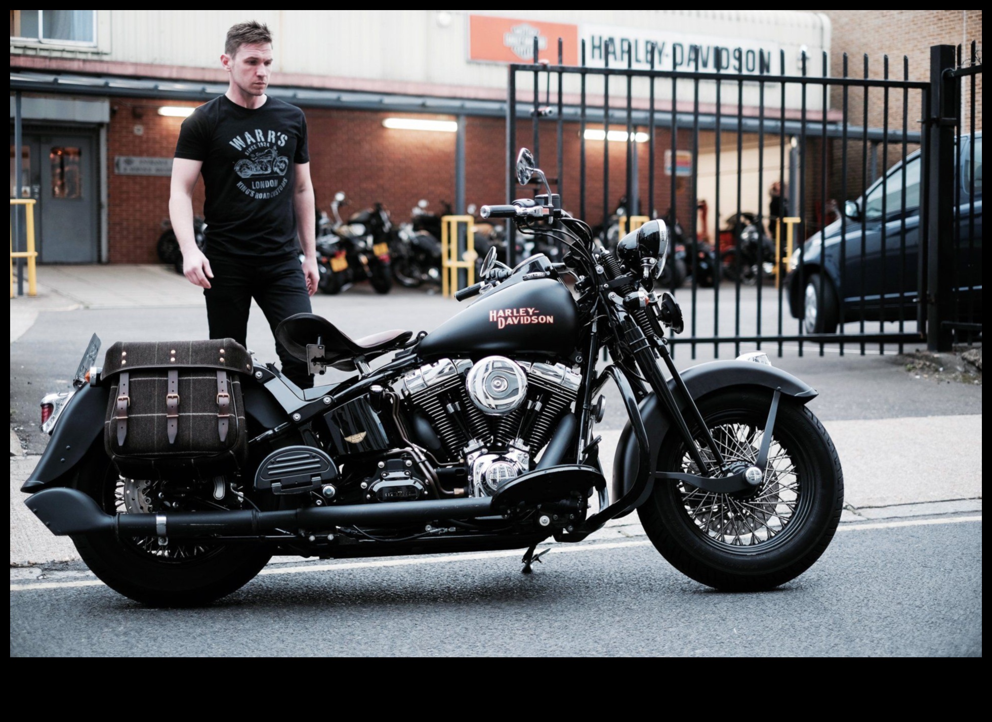 Τα δίτροχα θαύματα Η ιστορία, ο πολιτισμός και η έκκληση των μοτοσυκλετών 3 Θαύματα με δύο τροχούς: Εξερευνώντας τη γοητεία των μοτοσυκλετών