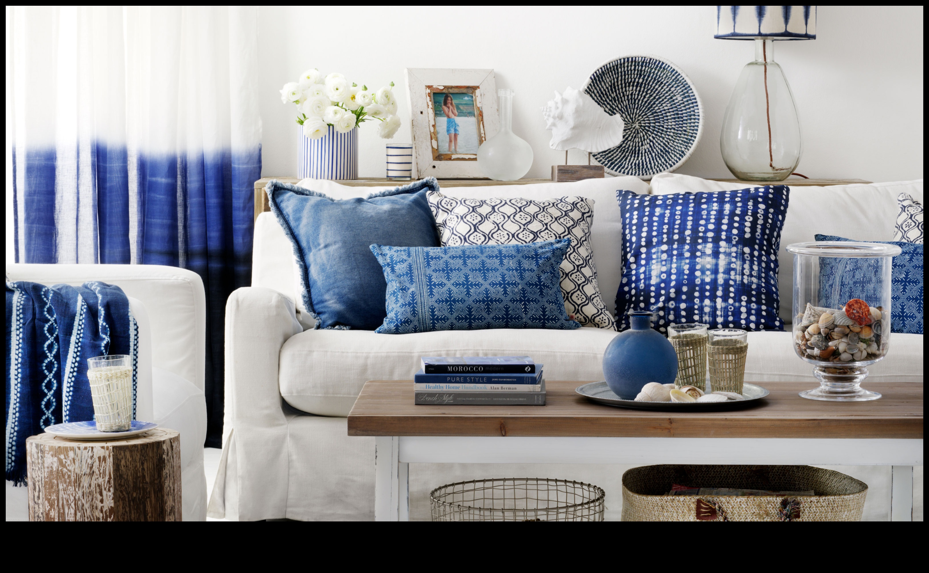 Παράκτιο Lounge Relax in Style 4 Ποιες είναι μερικές συμβουλές για τη διακόσμηση ενός εξωτερικού χώρου σαλονιού με παραθαλάσσια ατμόσφαιρα;